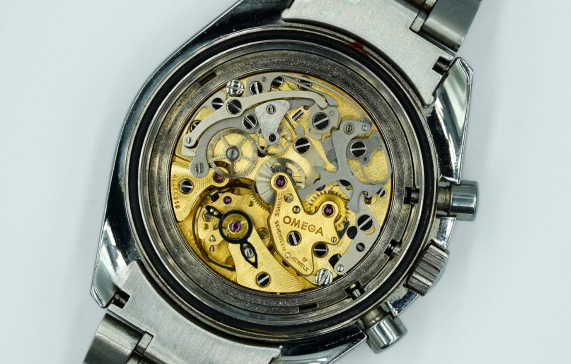 Hoe onderhoud ik mijn horloge?